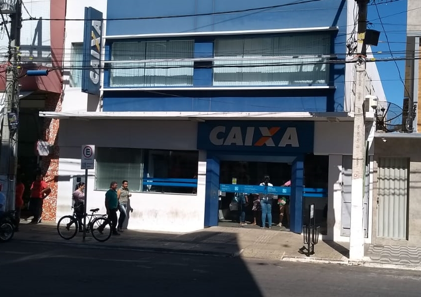 Caixa paga quinta parcela do auxílio emergencial a nascidos em julho