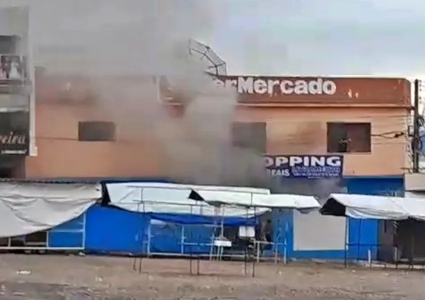 Incêndio de grandes proporções atingiu loja recém-inaugurada no centro de Livramento