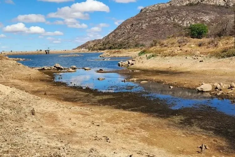 Barragem do Zabumbão opera com 41% da capacidade em meio à estiagem