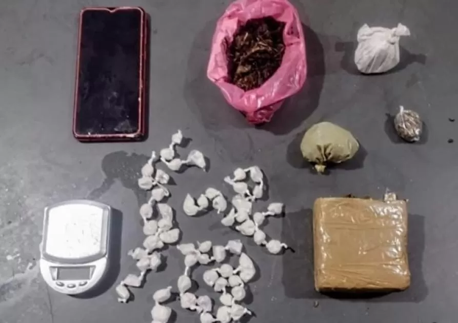 Policiais da Rondesp Chapada apreendem drogas em operação no bairro Canabrava, Itaetê