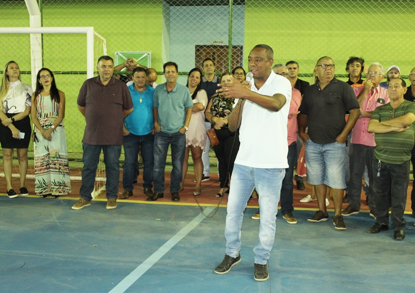 Prefeitura de Livramento inaugura Quadra Poliesportiva na Escola Municipal Polivalente; veja vídeo