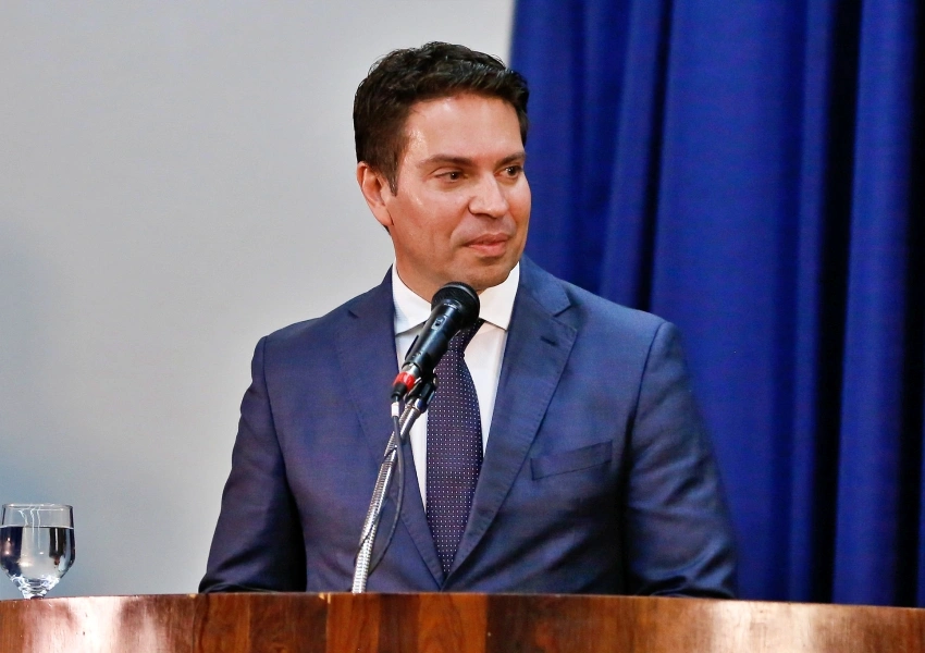 Alexandre Ramagem tem prisão determinada por Moraes após deixar o país sem autorização
