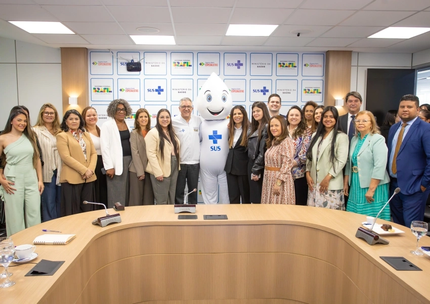 Gestantes passam a receber vacina contra vírus sincicial pelo SUS
