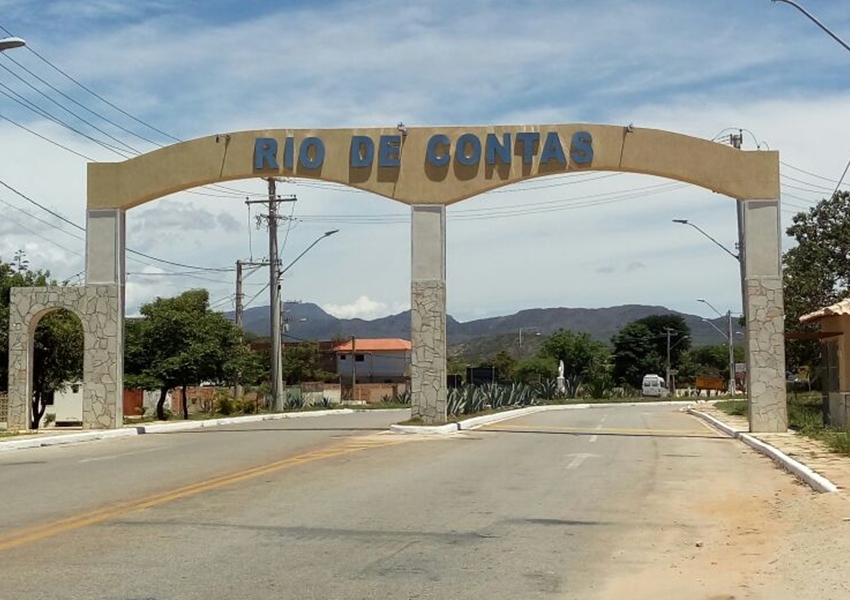 Menino de quatro anos de idade morre afogado em piscina de hotel de Rio de Contas
