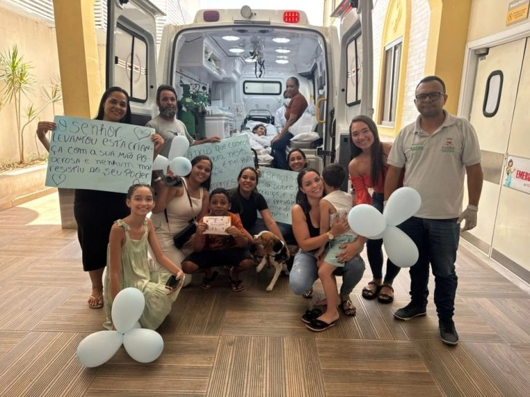 Após grave acidente na BR-116, menino passa 73 dias internado e retorna para casa