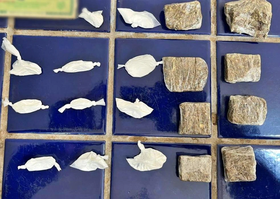 Ação policial resulta em apreensão de cocaína e maconha no Bairro Estocada