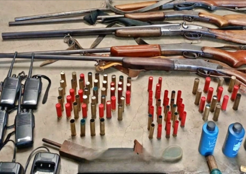 Polícia ambiental apreende armas e equipamentos de caça ilegal em Érico Cardoso