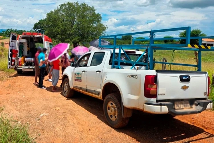 Gestante fica gravemente ferida após colisão com veículo do Saae em Macaúbas; bebê não resiste