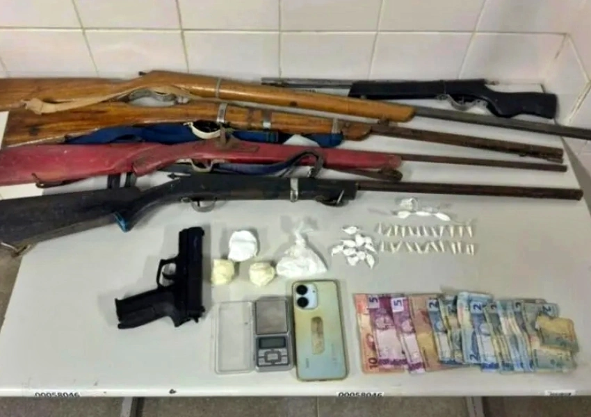 Homem é preso por suspeita de tráfico de drogas em Igaporã durante ação da Rondesp