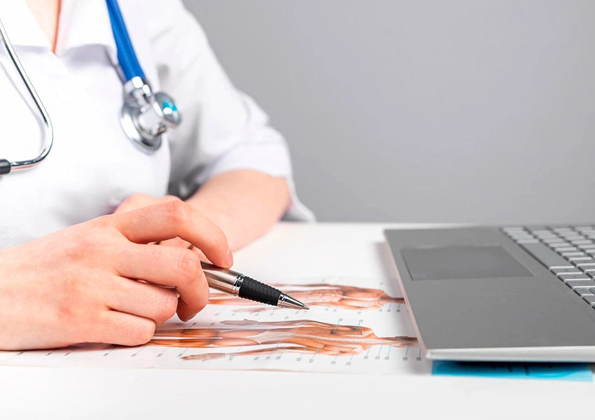 MEC corta vagas de cursos de Medicina na Bahia por baixo desempenho