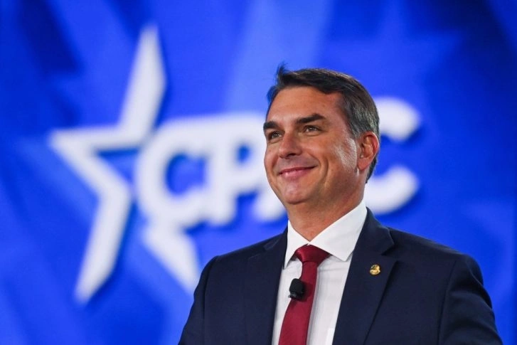 Em evento nos EUA, Flávio Bolsonaro mira Bahia e reforça apoio a ACM Neto
