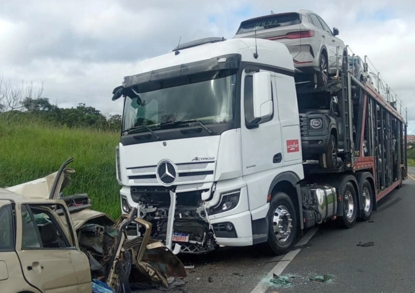 Acidente entre Jaguaquara e Irajuba mata casal e deixa dois feridos graves