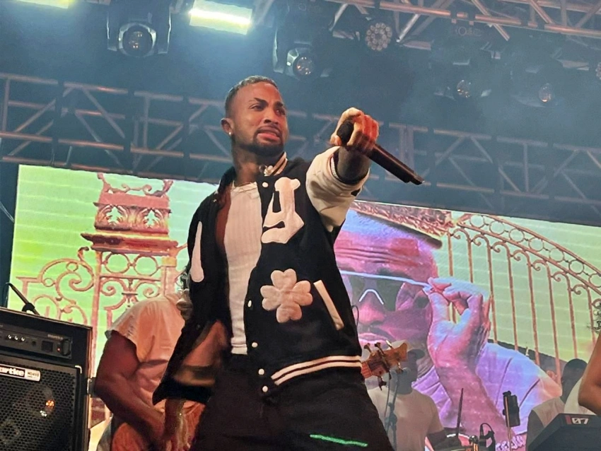 Cantor Zau O Pássaro morre em acidente na BR-116, em Feira de Santana