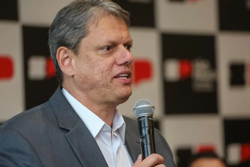 Tarcísio diz que perdoaria Bolsonaro em eventual governo