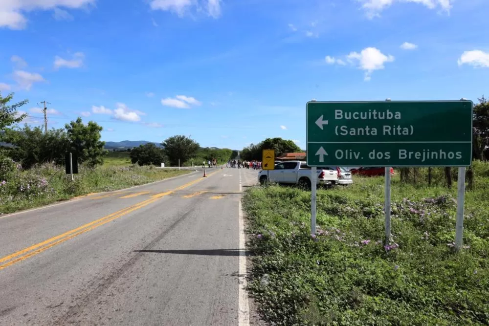 Governador Jerônimo Rodrigues entrega obras e investimentos em Boquira