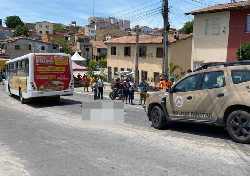 Eunápolis: Idoso ciclista morre após ser atropelado por moto e ônibus
