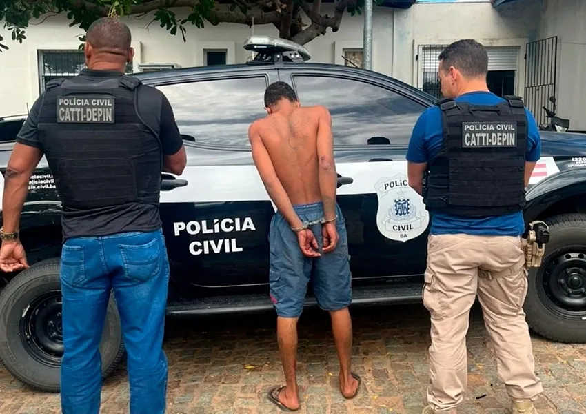 Ataque com faca deixa um morto e outro ferido na Praça do Mercado, em Candiba