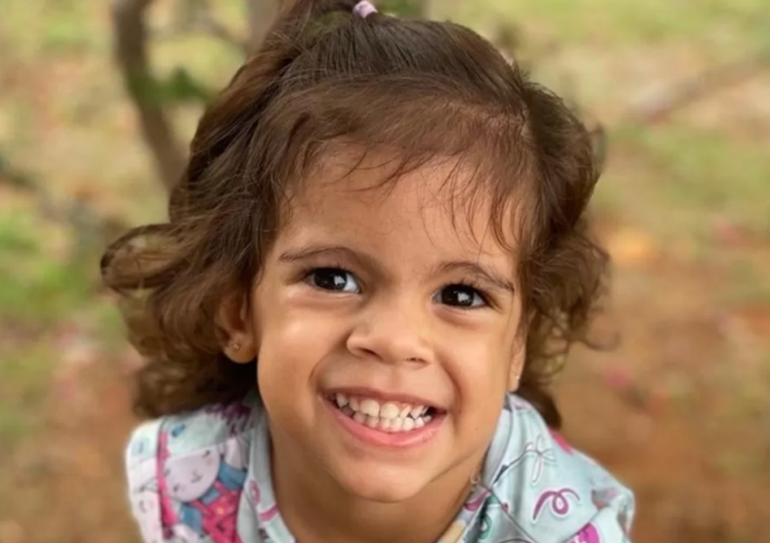 Morre em Vitória da Conquista a menina que havia se afogado em piscina em Brumado
