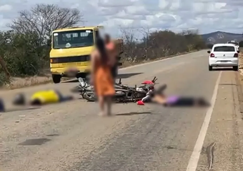 Homem e mulher morrem após colisão entre motos na BA-148 em Livramento de Nossa Senhora