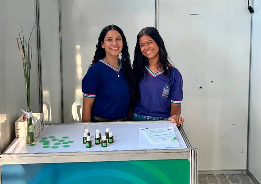 Estudantes baianas criam óleo natural para aliviar ansiedade