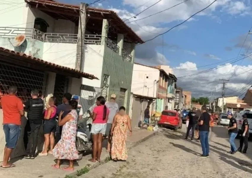 Adolescentes são mortos a tiros em Feira de Santana