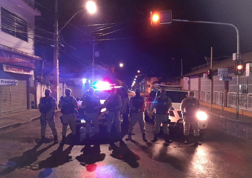 Governo prorroga toque de recolher e proibição de shows e festas em toda a Bahia