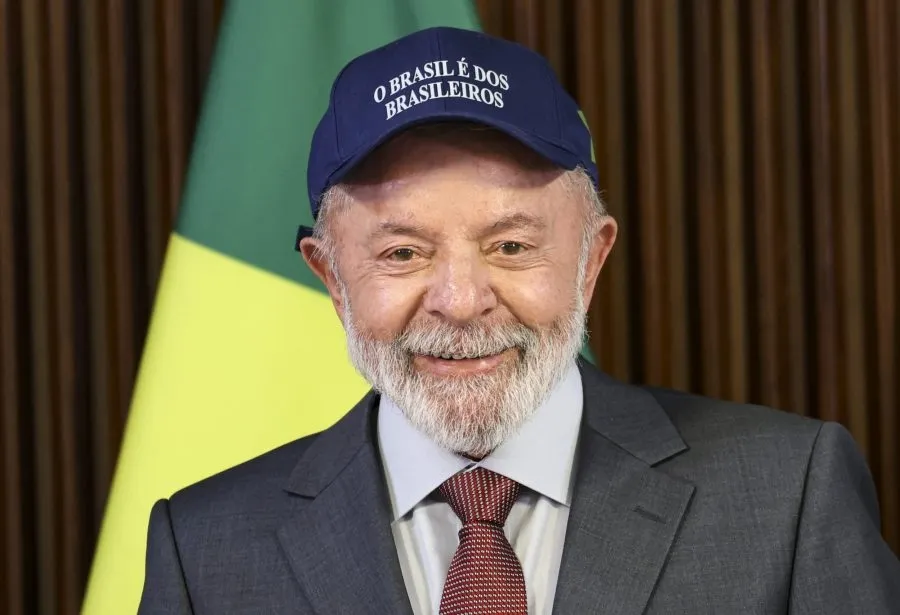 Datafolha mostra Lula à frente de Flávio Bolsonaro em disputa para 2026