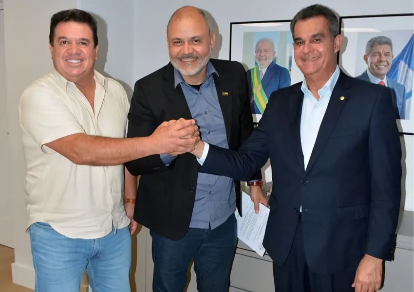Deputado Marquinho Viana e prefeito de Boquira buscam novos investimentos em audiência na Seinfra