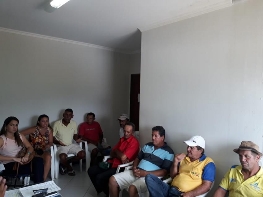Livramento: SEMAR realiza reunião com prestadores de serviço de limpeza