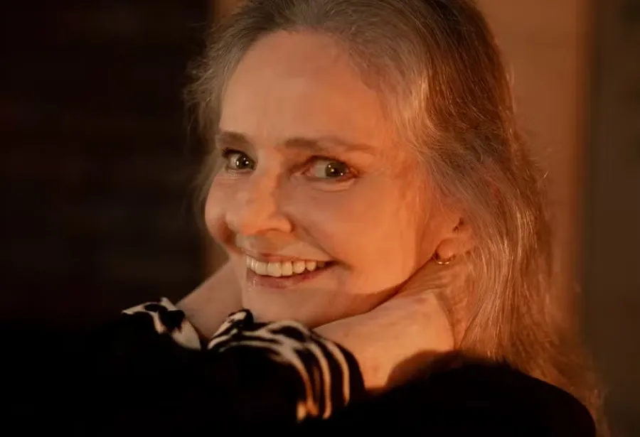 Morre aos 75 anos a cantora Angela Ro Ro
