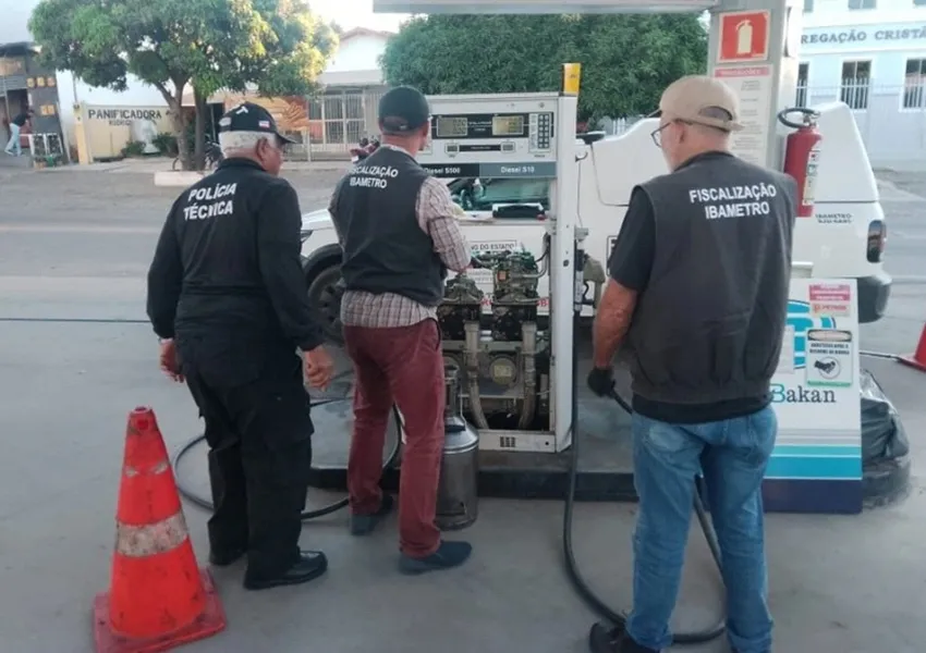 Operação fiscaliza postos de combustíveis e encontra irregularidades no sudoeste da Bahia