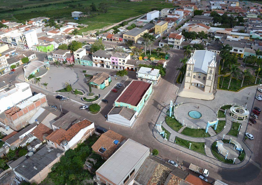 Barra da Estiva: Homem é encontrado morto em frente à Prefeitura Municipal