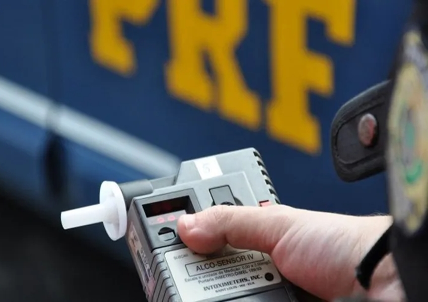 PRF prende motorista por embriaguez ao volante após acidente na BR-116 em Jequié
