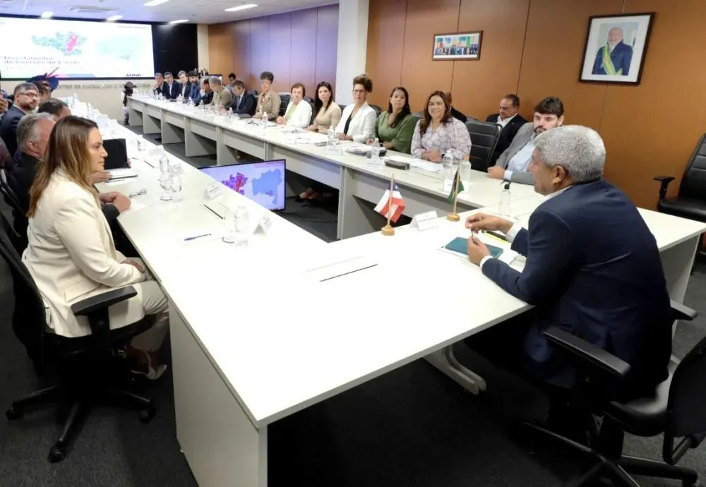 Governo da Bahia e Prefeitura de Vitória da Conquista discutem investimentos em saúde e infraestrutura