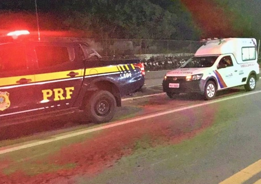 Motorista com CNH falsa é flagrado dirigindo ambulância na BR 407