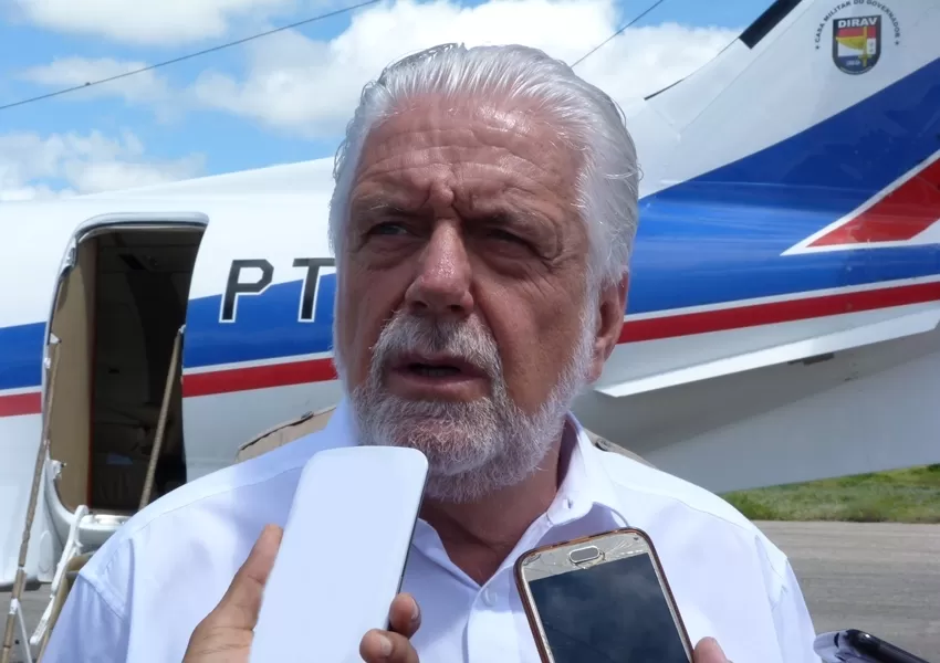 Polícia Federal cumpre mandado em imóvel de Jaques Wagner durante nova fase da Operação Compliance Zero