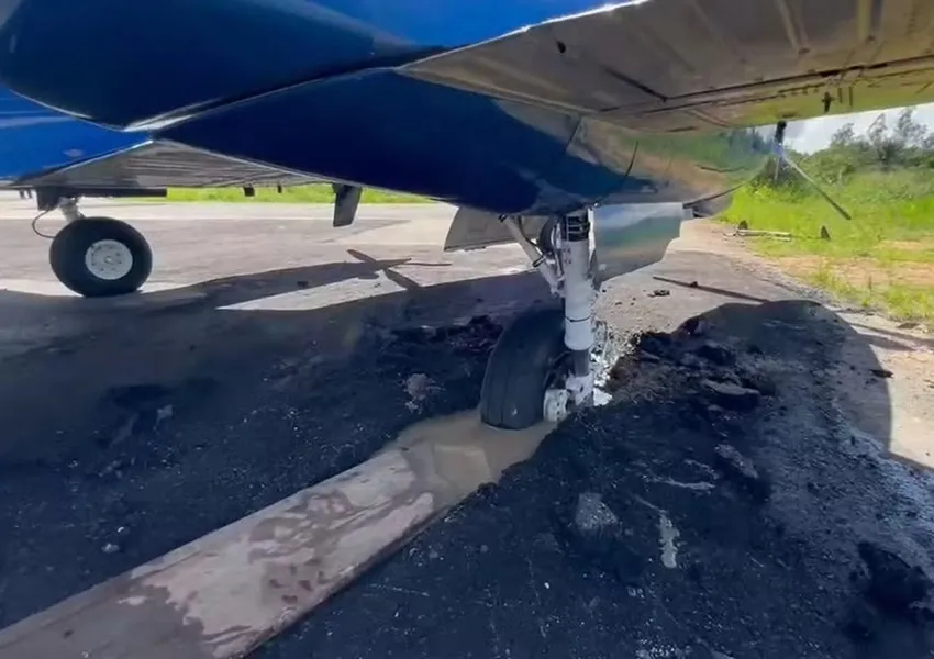Avião com paciente em estado grave atola em pista de aeródromo na Bahia