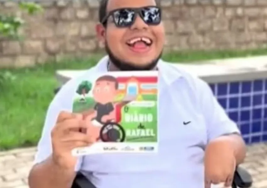Jovem com paralisia cerebral desafia diagnóstico e lança biografia na Bahia