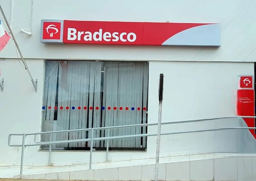 Bradesco encerra atividades da agência de Malhada de Pedras após mais de 40 anos de funcionamento