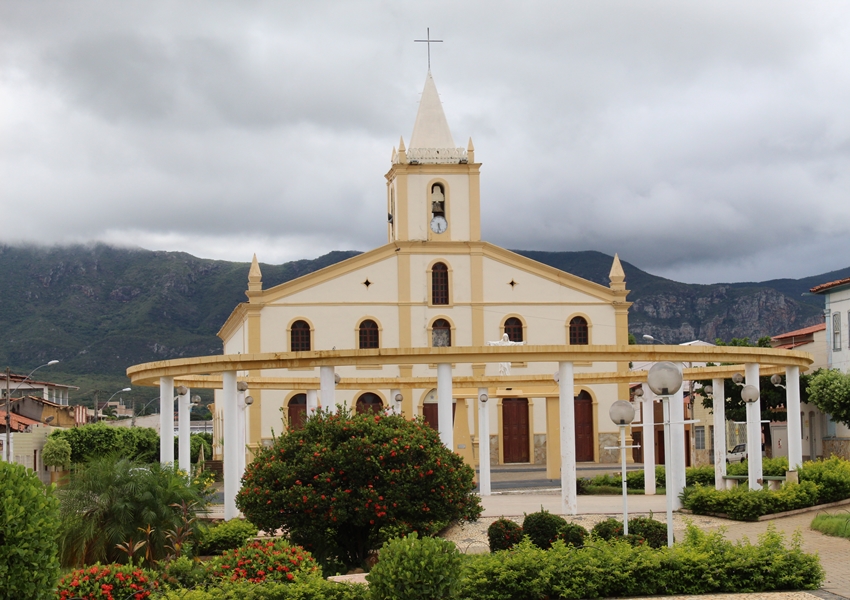 Livramento: Justiça eleitoral suspende pesquisa da Folha Regional que apontava vantagem para Carlão
