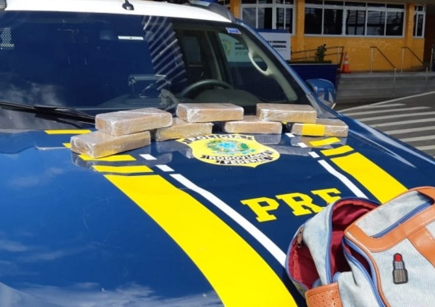 Passageira de ônibus é presa em flagrante com 7 kg de crack na BR-116