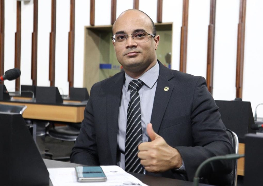 Oposição na Alba protocola representação contra Capitão Alden