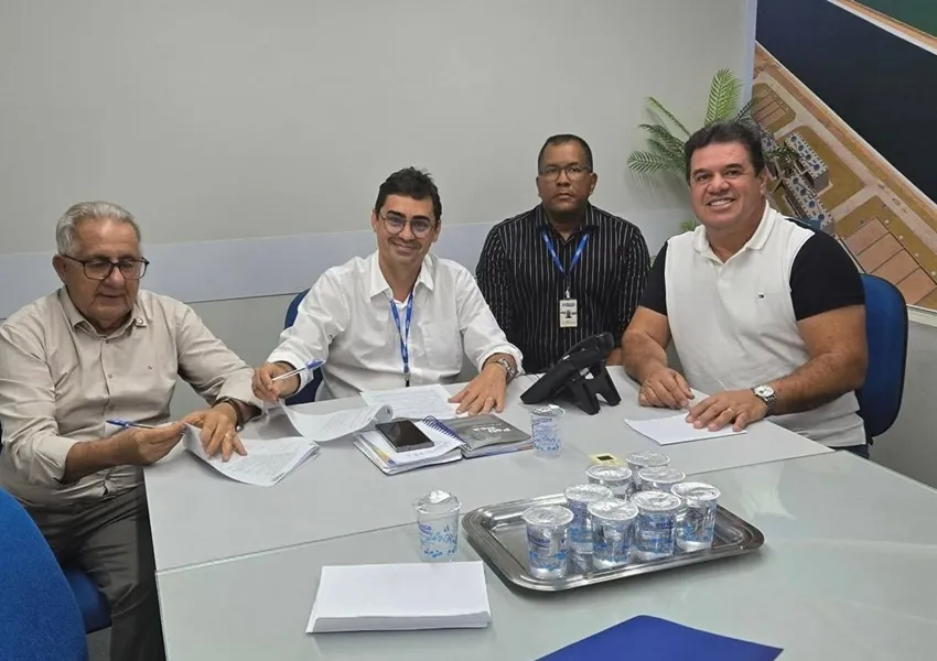 Marquinho Viana e Embasa discutem melhorias no abastecimento de água para Jussiape e Iramaia?