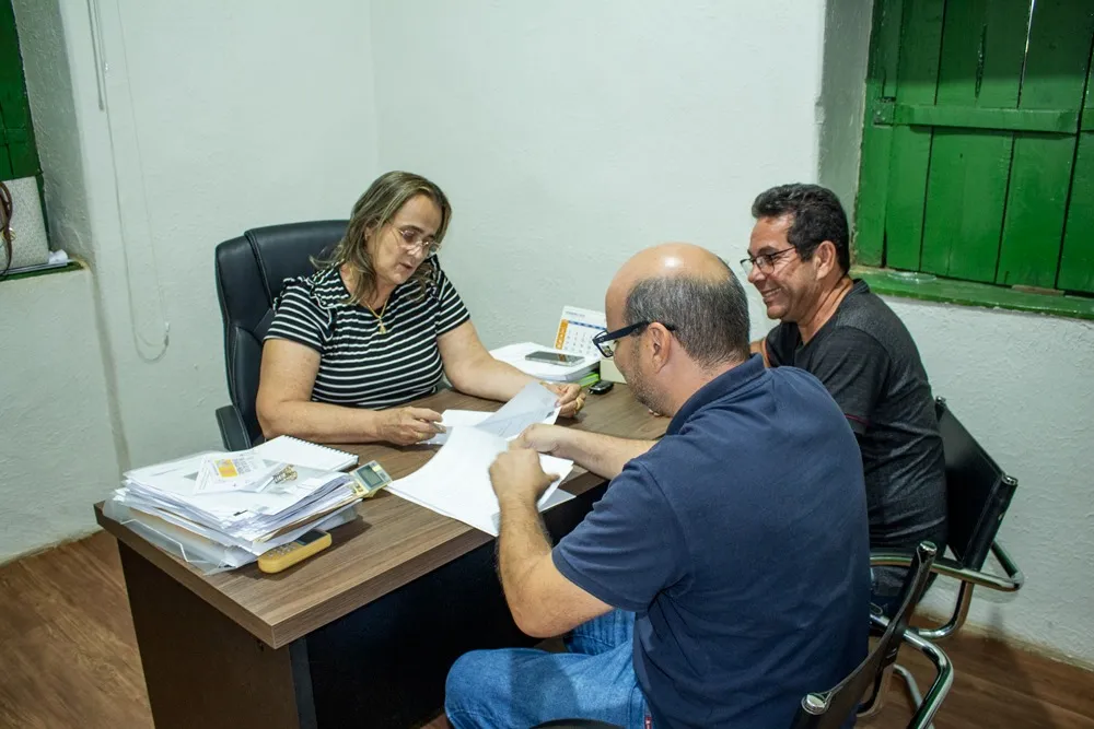 Aprovada Lei que Garante Novo Piso Salarial para Professores em Livramento