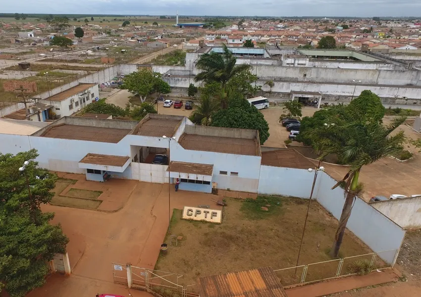 Quatro presos fogem do Conjunto Penal de Teixeira de Freitas