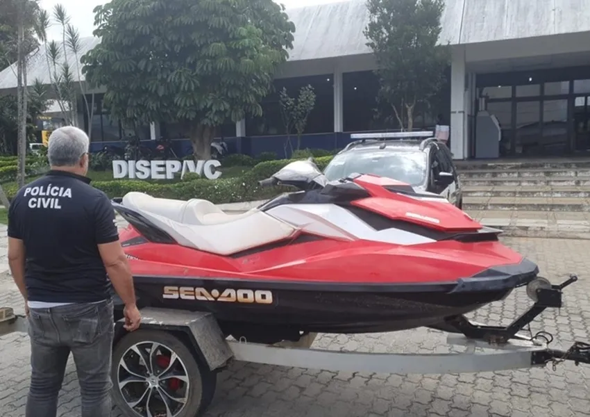Jet-ski furtado após falso pedido de 'teste drive' é recuperado pela Polícia Civil
