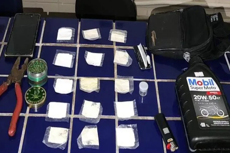 Homem é detido com drogas e moto adulterada na BA-156, em Caturama
