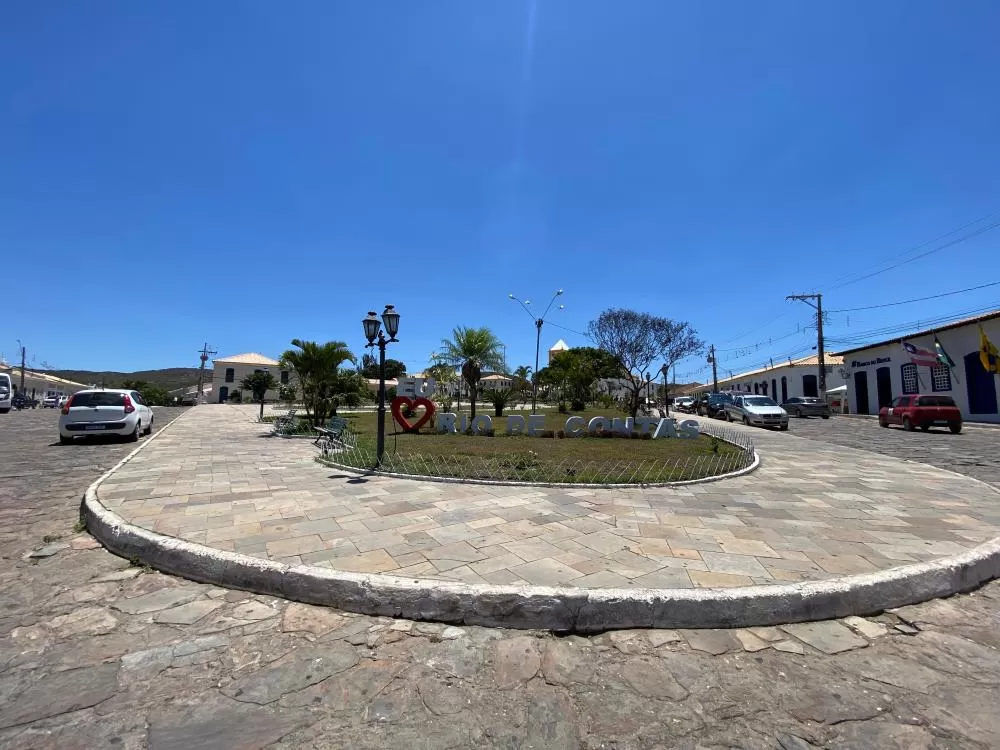 Governo Federal firma contrato para construção de centro esportivo em Rio de Contas