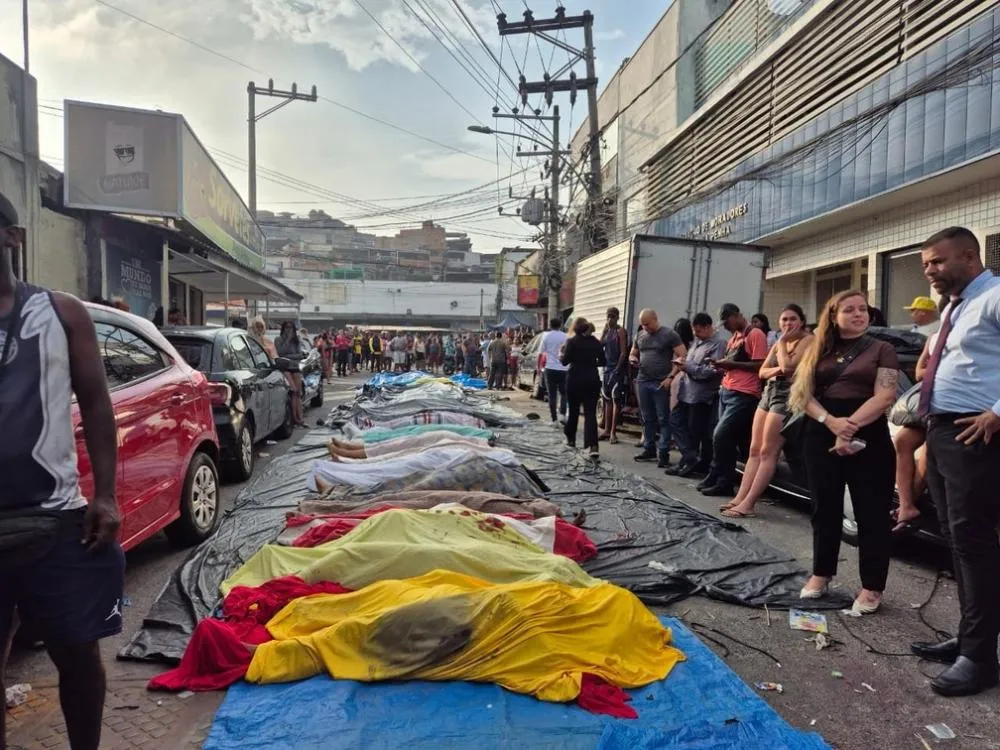 Após megaoperação, moradores da Penha denunciam 55 mortes não contabilizadas pela polícia