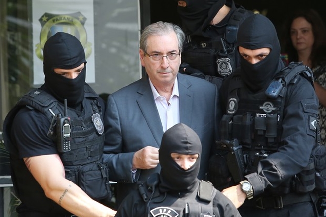 Sérgio Moro condena Eduardo Cunha a 15 anos e 4 meses de prisão, por corrupção